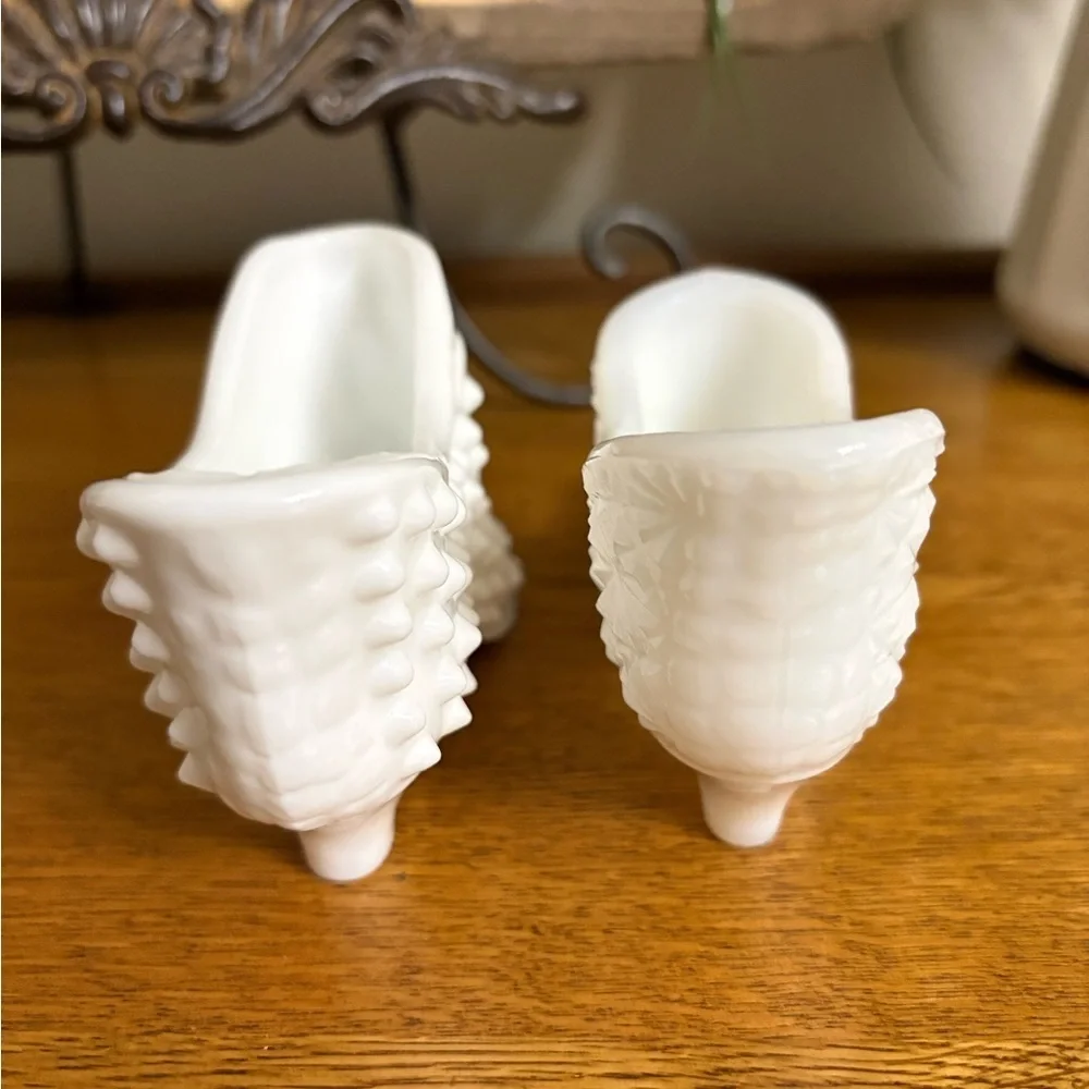 Vintage Fenton Milk Glass Daisy and Hobnail Slippers/ Shoes - Picture 4 of 10
